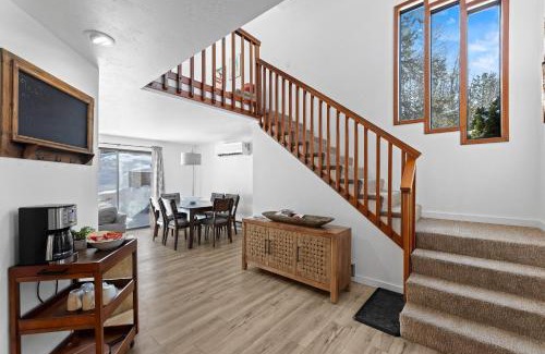 McCall House | Happy Hideaway - Aspen Village Condo w seasonal pool, close to lake, park, golf, and downtown