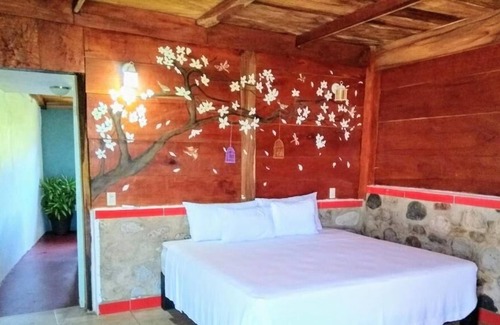 Chimo Hotel | Happy Hill