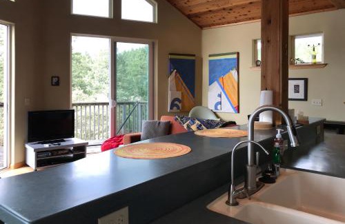 Shelter Cove House | Happy Hill Retreat