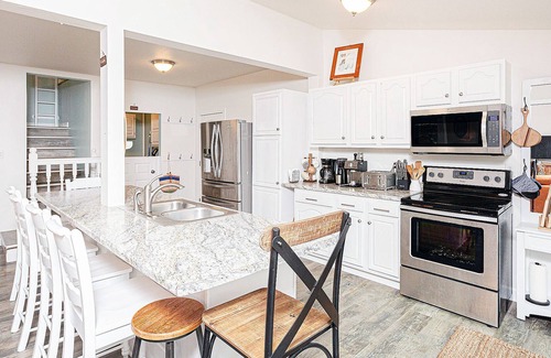 Watertown Cabin | Happy Home 4 bedroom cabin on Lake Kampeska