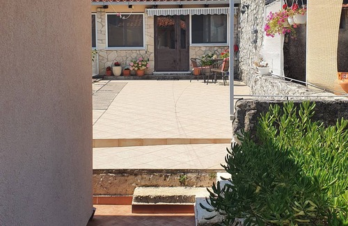 Gruda Apartment | Happy Home LP