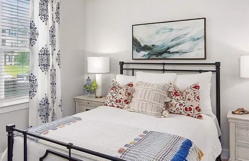 Ladson Apartment | happy home