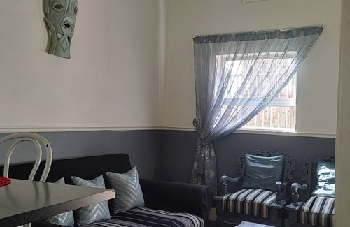 Cape Town City Centre House | Happy Home Woodstock