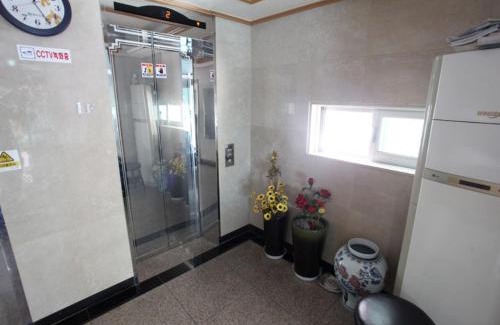 Yeon-dong Hotel | Happy Hotel