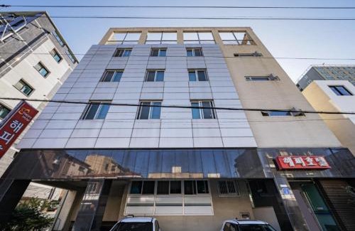 Yeon-dong Hotel | Happy Hotel