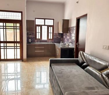 Faizabad Apartment | Happy Inn