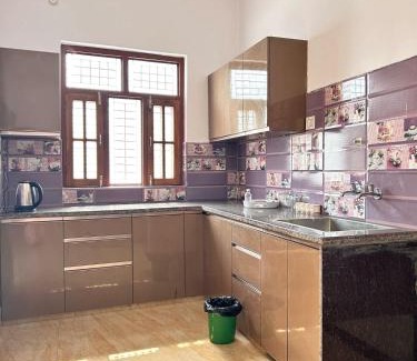 Faizabad Apartment | Happy Inn