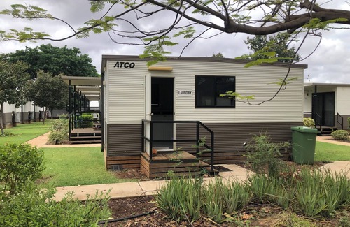 Cloncurry Hotel | Happy Jacks Cabins and Offices