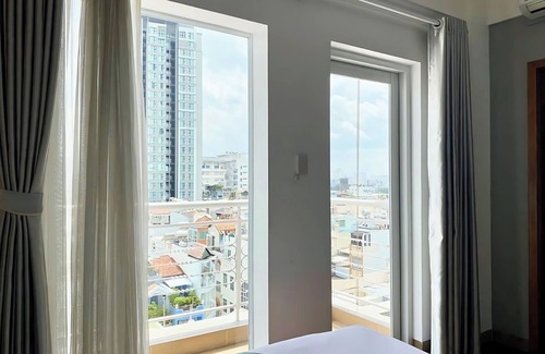 District 1 Hotel | Happy Life Green Hotel