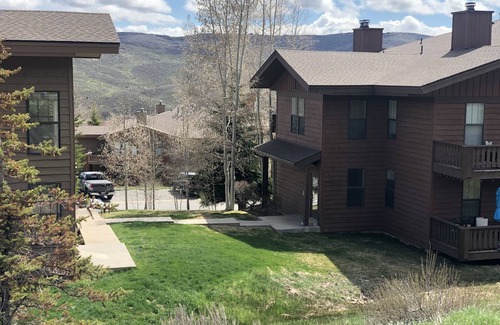 Pinebrook Condo | Happy Pinebrook Condo