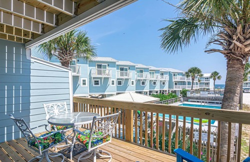 Fort Morgan House | Happy Place