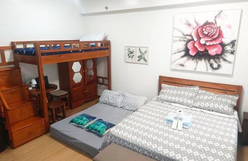 Trece Martires Apartment | Happy Stays B - 300mbps - 65"TV Netflix, Disney - Washer
