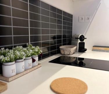 Orient Bay Apartment | Happy studio Orient bay Palm court Residence