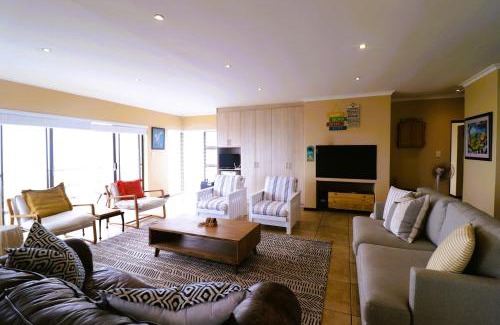 Struisbaai House | Happy Tides Main House
