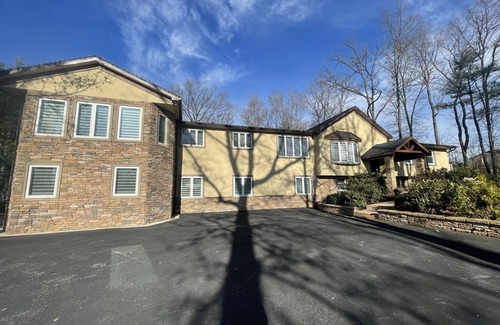 Bellefonte House | Happy Valley Countryside Retreat