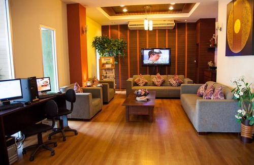Khlong Chan Hotel | Happyland Mansion