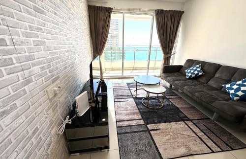 Downtown George Town Apartment | Happysty George town Gurney Seaview Mansion One 23A