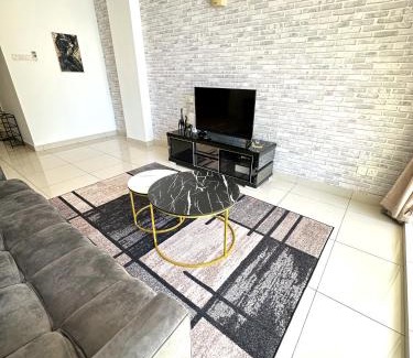 Downtown George Town Apartment | Happysty George town Gurney Seaview Mansion One 23A
