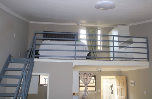 Greater Johannesburg Metropolitan Area House | Happytimes Guest House