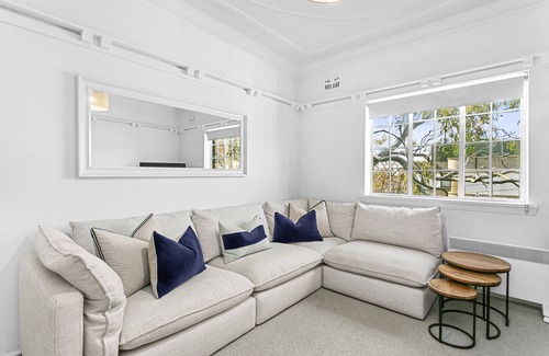 Neutral Bay Apartment | HAR10 Harriette St Hideaway: 2-Bed Apt in Neutral Bay