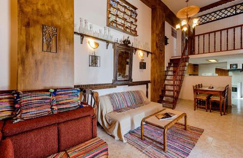 Malonas House | Hara's Traditional Detached House in Malona