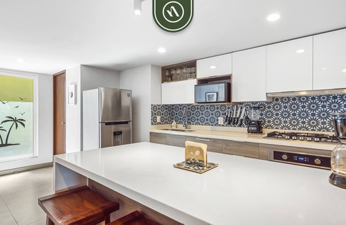 Las Glorias Apartment | Harbor 171 by Naya Homes