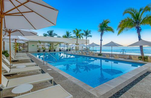Las Glorias Hotel | Harbor 171 TN 2110