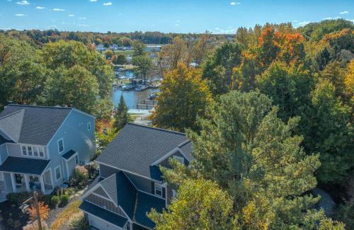 South Haven House | Harbor Breeze - year round swimming