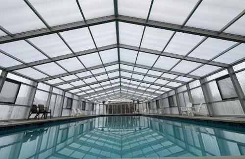 South Haven House | Harbor Haven - indoor community pool, hot tub
