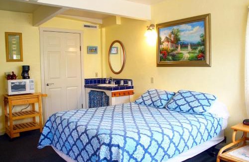 Eastside Santa Cruz Hotel | Harbor Inn