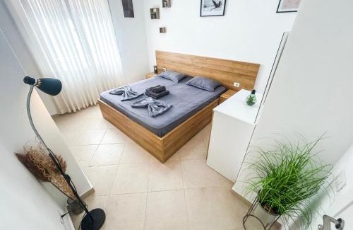 Durres Apartment | Harbor Light Suites
