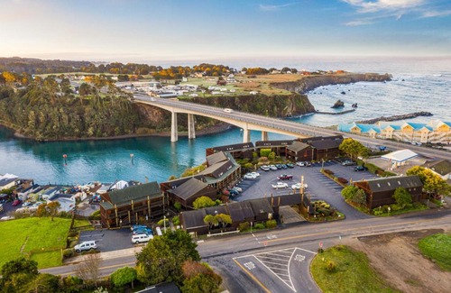 Fort Bragg Hotel | Harbor Lite Lodge