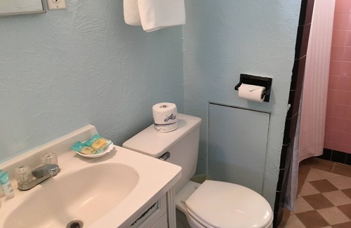 North Wildwood Hotel | Harbor Mist Family Motel