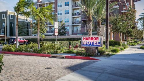 Anaheim Resort Hotel | Harbor Motel