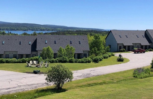 Southwest Harbor Condo | Harbor Ridge Resort - 2BR/2.5BA - Great Location