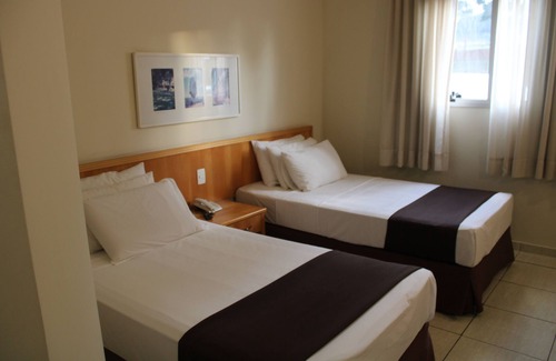 Quatro Barras Hotel | Harbor Self Graciosa Hotel