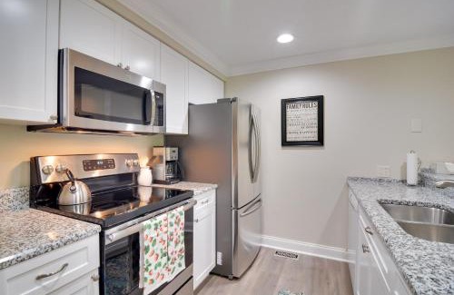 Harbor Springs Apartment | Harbor Springs Condo about 6 Mi to Lake Michigan!