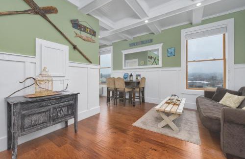 South Haven House | Harbor View at the Colonial - Condo overlooking Black River, walking distance to beach and downtown