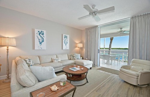 Whitney Beach Apartment | Harbor Villa Club 206