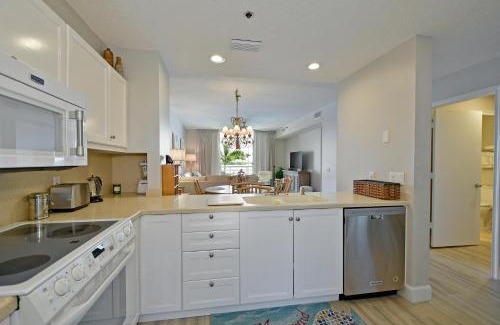 Whitney Beach Apartment | Harbor Villa Club 206
