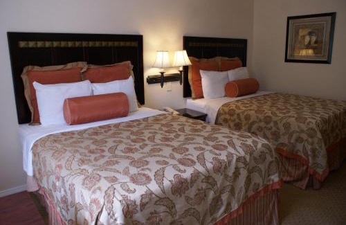 Little Italy Hotel | Harborview Inn & Suites-Convention Center-Airport-Gaslamp-Seaworld-Zoo-Balboa Park
