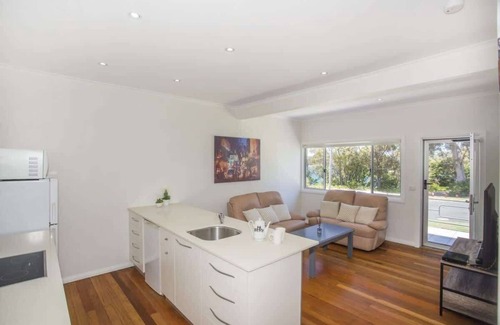 Ulladulla Apartment | Harbour Breeze Summar