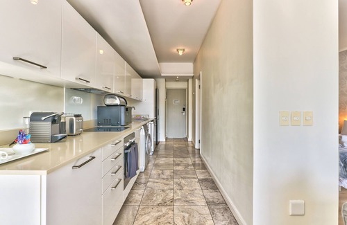 Victoria and Alfred Waterfront Apartment | Harbour Bridge - Waterfront Precinct