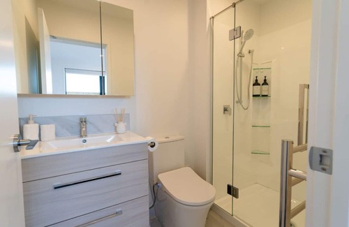 Tauranga House | Harbour Haven - A Sunset Oasis!