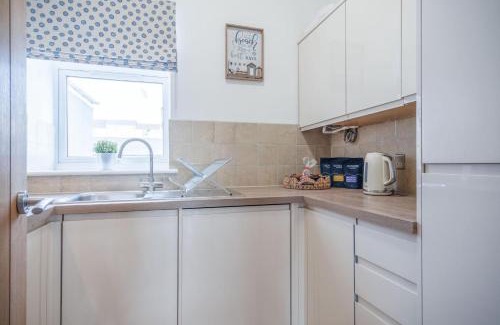 Milford Haven Apartment | Harbour Heights - 2 Bed Apartment - Milford Haven
