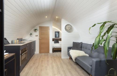 Newlyn Ski Chalet | Harbour Hideaway