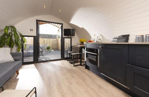 Newlyn Ski Chalet | Harbour Hideaway