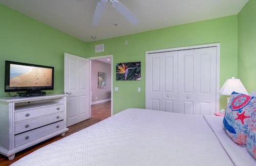 Fort Myers Beach Apartment | Harbour House at the Inn 307