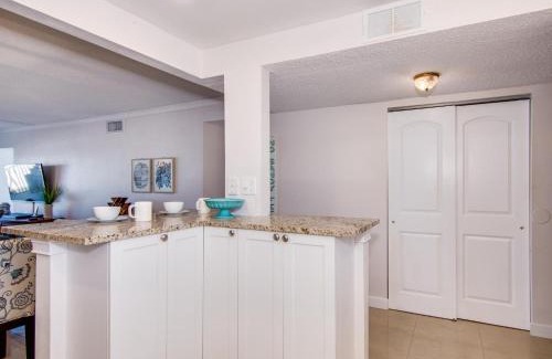 Sand Key Apartment | Harbour Light Towers 307 3rd Floor Beachfront 2 Bedroom Harbour Light Towers