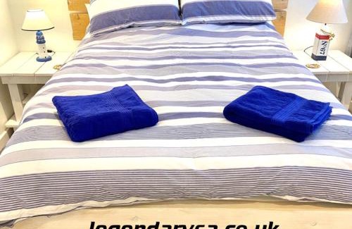 New Quay Apartment | Harbour Lights Apartment New Quay